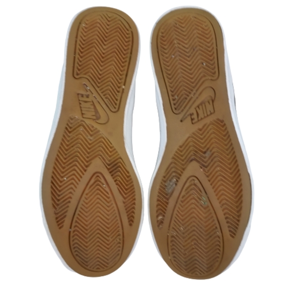 Nike Court Royale leather shoes, Men's size 8.5, black and white - Picture 4 of 8